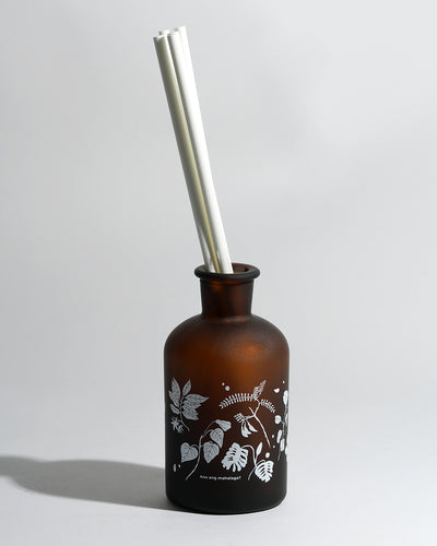 Reed Diffuser "Hinga Muna"