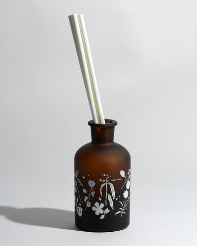Reed Diffuser "Hinga Muna"