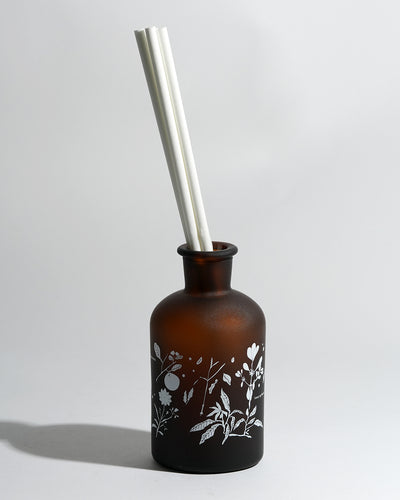 Reed Diffuser "Hinga Muna"