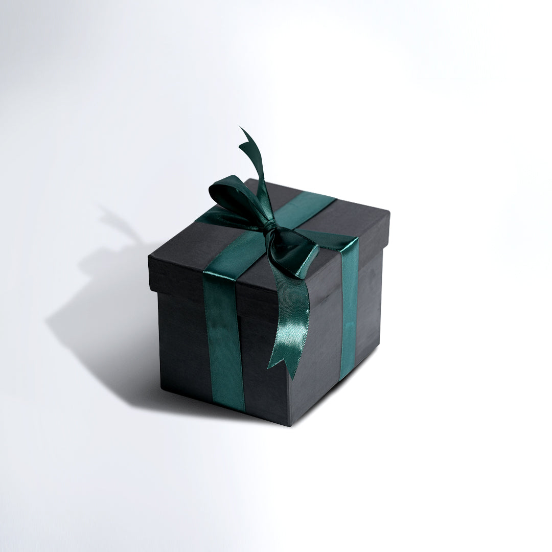 Custom color hard box for solo candle